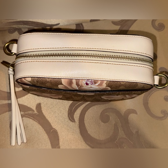 Coach Leather Shoulder Bag - Picture 2 of 6